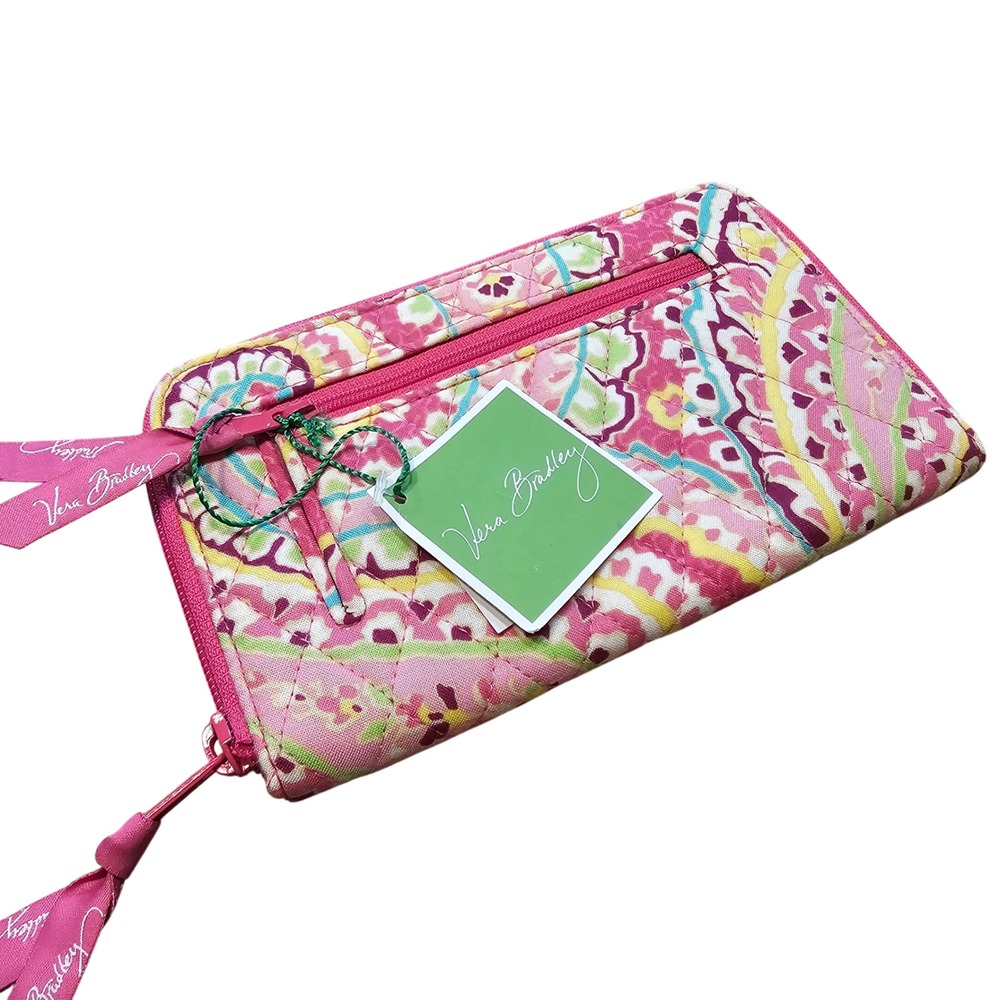 Vera Bradley Lilli Bell Quilted Cotton Zip Around Wallet Pink Paisley NWT